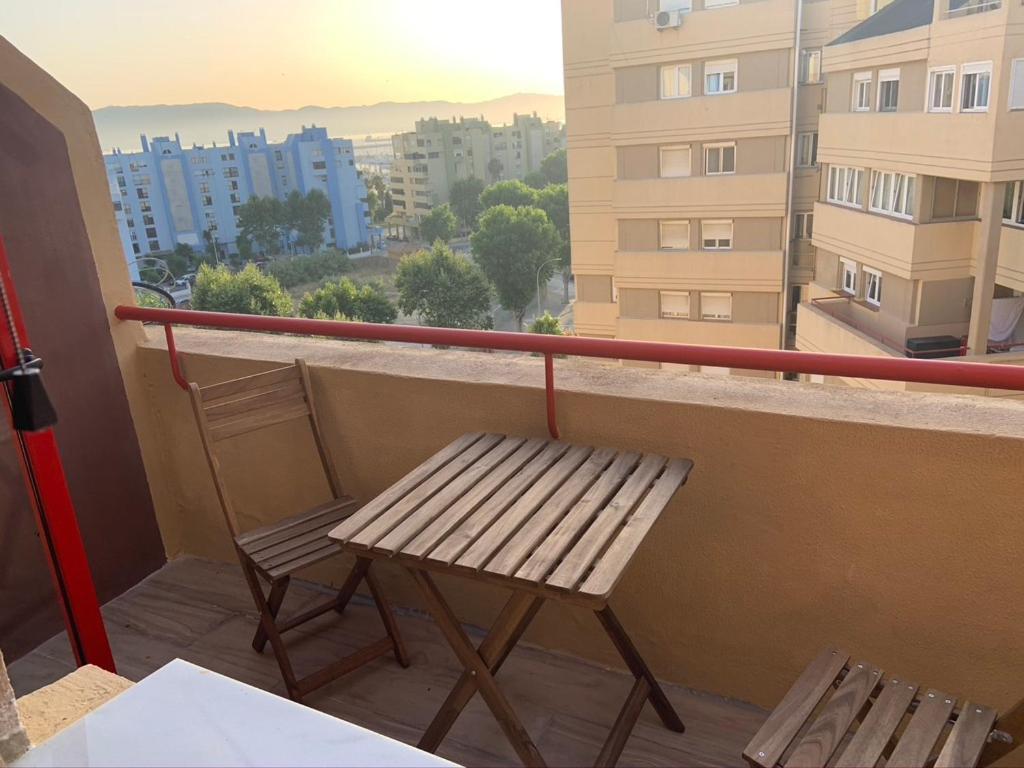 Room In A Shared Apartment Touching The Border :) La Línea de la Concepción 外观 照片