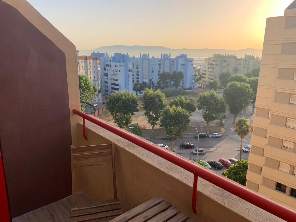 Room In A Shared Apartment Touching The Border :) La Línea de la Concepción 外观 照片