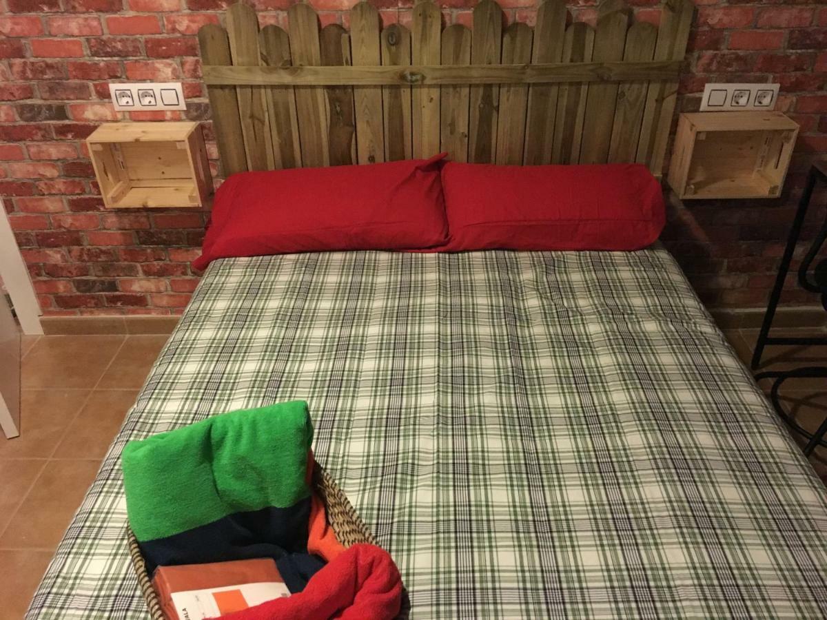 Room In A Shared Apartment Touching The Border :) La Línea de la Concepción 外观 照片
